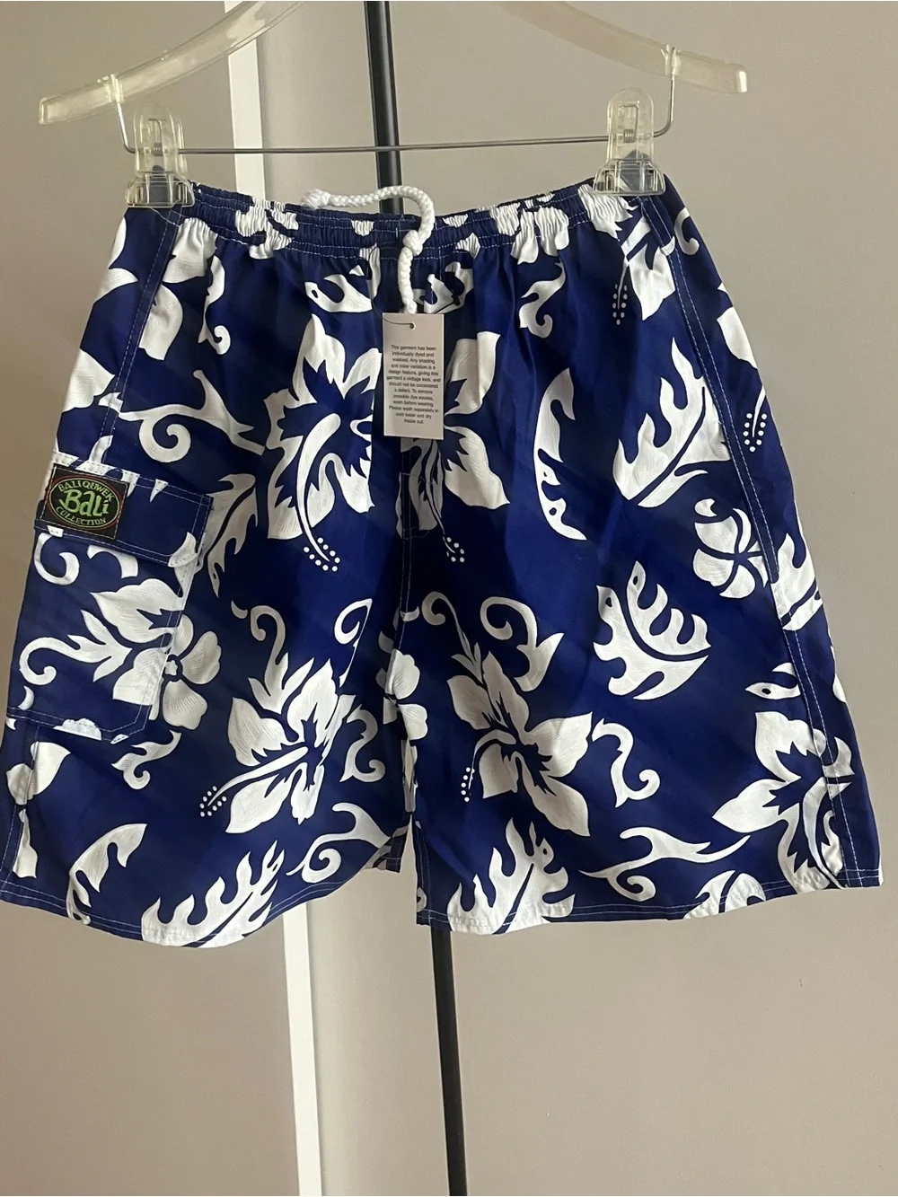 NWT Bali Unisex Hawaiian Floral Shorts Side Pocket Blue & White Cotton Blend Med